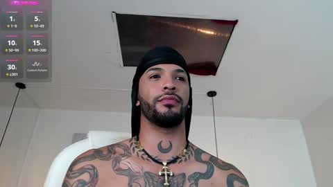 Snapshot of dirtybhot chatting on December 13, 2024, 2:21 am I just want to be happy online show from December 13, 2024, 2:21 am