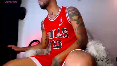 Snapshot of dirtybhot chatting on September 18, 2025, 3:52 am I just want to be happy online show from September 18, 2025, 3:52 am