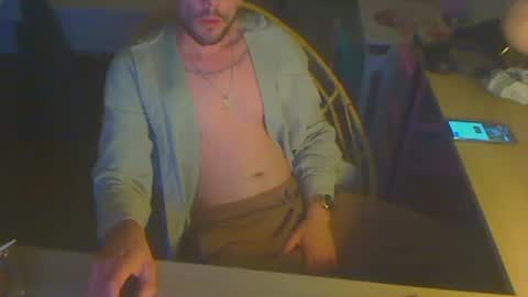 Snapshot of dirtylove25 chatting on September 8, 2025, 9:25 pm Dirtynight online show from September 8, 2025, 9:25 pm