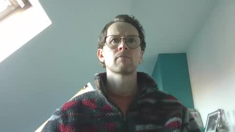 Snapshot of discovery_99 chatting on March 3, 2026, 2:23 pm discovery_99 online show from March 3, 2026, 2:23 pm