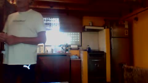 discretopasivo online show from November 30, 2025, 1:59 pm