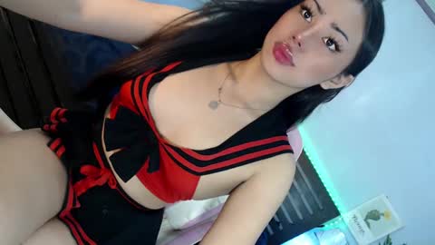 Snapshot of disneycum69_bella chatting on March 4, 2025, 10:57 am disneycum69_bella online show from March 4, 2025, 10:57 am