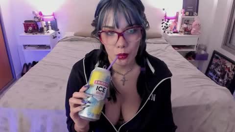 Lena online show from March 25, 2026, 2:39 am