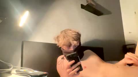 ditwink19 online show from March 1, 2026, 8:00 pm