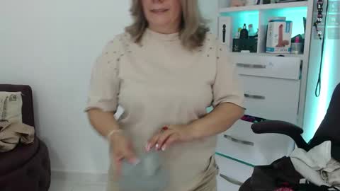 Diva online show from February 23, 2025, 7:17 pm