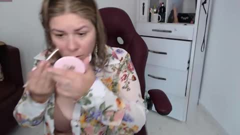 Diva online show from February 25, 2025, 10:29 pm