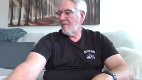 Snapshot of divadsialb chatting on March 22, 2026, 6:44 pm divadsialb online show from March 22, 2026, 6:44 pm