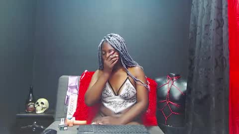 Snapshot of divamafe chatting on January 13, 2025, 5:44 pm mafe online show from January 13, 2025, 5:44 pm