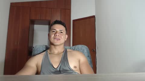 Diva Mancini online show from November 23, 2025, 1:38 am