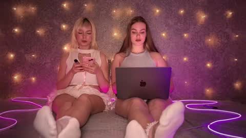 Snapshot of divine_hannah chatting on February 5, 2025, 8:04 pm Hannah online show from February 5, 2025, 8:04 pm