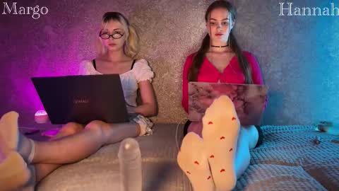 Snapshot of divine_hannah chatting on September 24, 2025, 10:46 pm Hannah online show from September 24, 2025, 10:46 pm