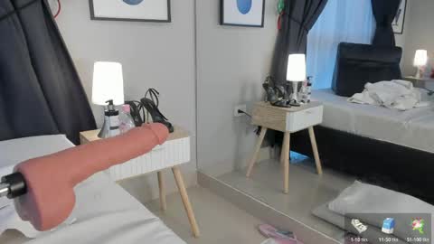 divine_sin online show from June 2, 2026, 7:05 pm
