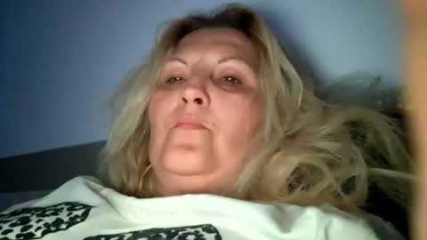 Alexxa online show from April 19, 2026, 6:54 pm