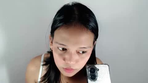 Crystal mae online show from April 30, 2026, 12:11 pm