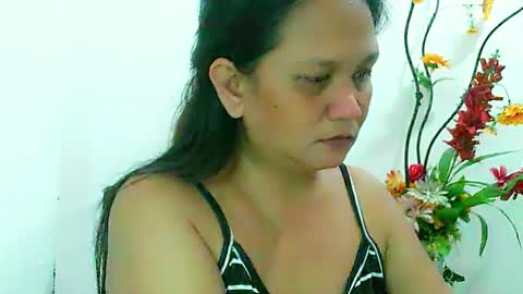 Snapshot of divinegrace10 chatting on December 21, 2024, 2:26 pm Divine Grace Close To Your Hear online show from December 21, 2024, 2:26 pm