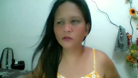 Snapshot of divinegrace10 chatting on January 19, 2025, 1:32 am Divine Grace Close To Your Hear online show from January 19, 2025, 1:32 am