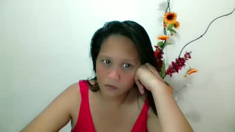 Snapshot of divinegrace10 chatting on February 9, 2025, 3:32 am Divine Grace Close To Your Hear online show from February 9, 2025, 3:32 am