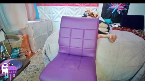 Jade Divyne online show from December 15, 2024, 5:10 pm