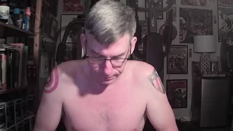 Snapshot of dix_handley_50 chatting on April 21, 2026, 11:05 am dix_handley_50 online show from April 21, 2026, 11:05 am