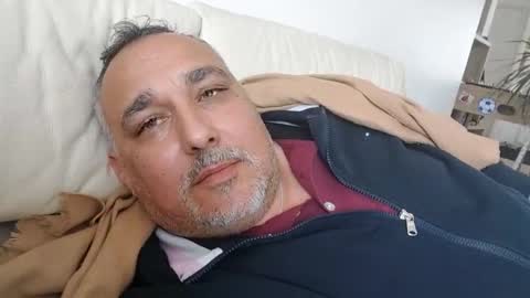 Snapshot of djeauzy77 chatting on March 30, 2026, 12:06 pm djeauzy77 online show from March 30, 2026, 12:06 pm