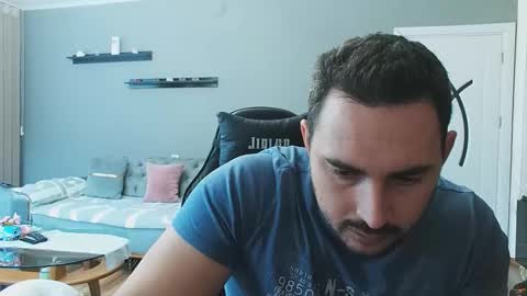 STR8 BOYv online show from October 8, 2025, 9:07 am