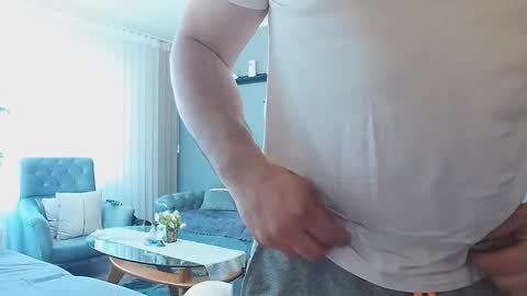 STR8 BOYv online show from April 24, 2026, 3:03 pm