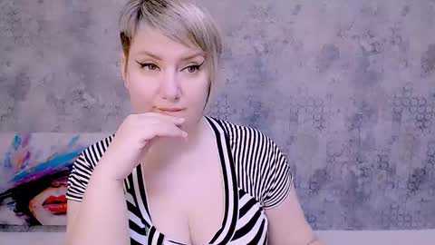 djullia online show from February 28, 2025, 1:14 pm