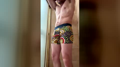 Liquor D online show from April 22, 2026, 10:33 pm