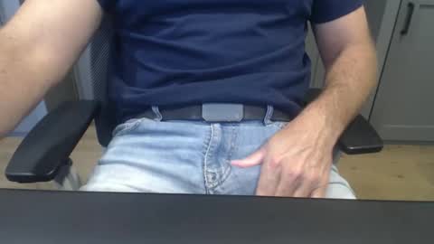 Snapshot of dlincoln69 chatting on November 3, 2025, 1:45 pm dlincoln69 online show from November 3, 2025, 1:45 pm