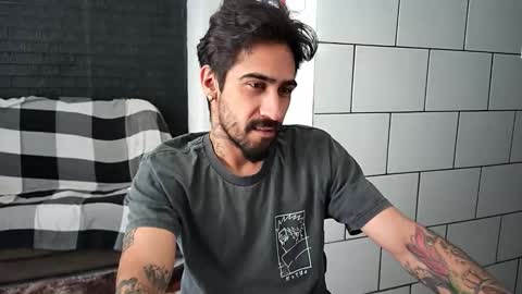 AmigodotadoZL online show from September 26, 2025, 4:33 pm