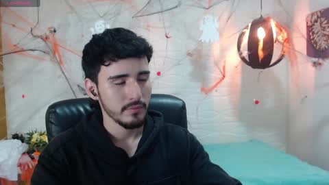 Snapshot of dmitrisanders1 chatting on December 4, 2024, 8:40 pm Maybe in pvt online show from December 4, 2024, 8:40 pm