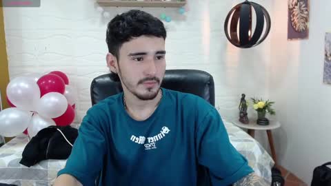 Snapshot of dmitrisanders1 chatting on February 19, 2025, 9:25 pm Maybe in pvt online show from February 19, 2025, 9:25 pm