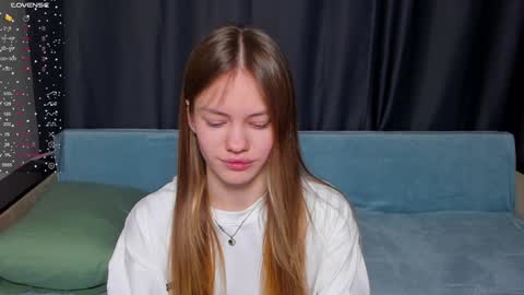 Polly and Kiriko online show from January 11, 2025, 1:16 am