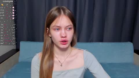 Polly and Kiriko online show from February 1, 2025, 6:51 pm