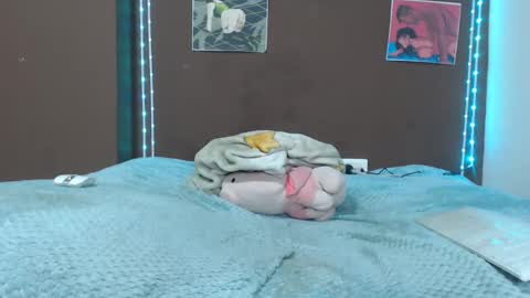 doeschi_fox online show from June 1, 2026, 2:46 am