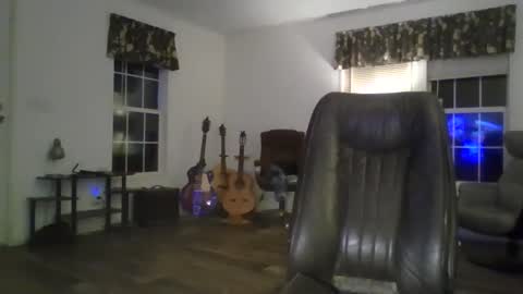 Snapshot of dogluc7 chatting on December 7, 2024, 5:37 am dogluc7 online show from December 7, 2024, 5:37 am