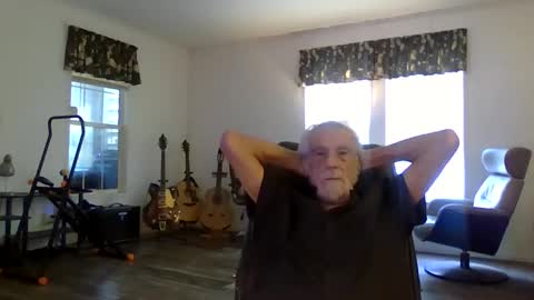 Snapshot of dogluc7 chatting on January 31, 2025, 8:01 pm dogluc7 online show from January 31, 2025, 8:01 pm