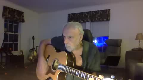 Snapshot of dogluc7 chatting on March 3, 2025, 2:15 am dogluc7 online show from March 3, 2025, 2:15 am