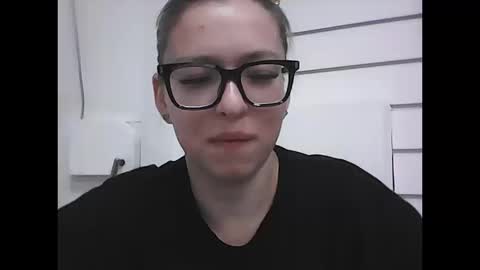 Snapshot of dolce_tempt chatting on December 23, 2025, 8:34 am dolce_tempt online show from December 23, 2025, 8:34 am