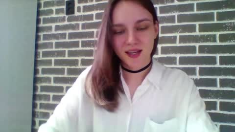 dolcezza_ online show from April 27, 2026, 10:46 am