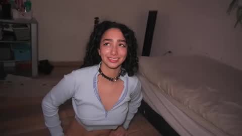 Alice y Ros online show from November 11, 2025, 2:39 pm