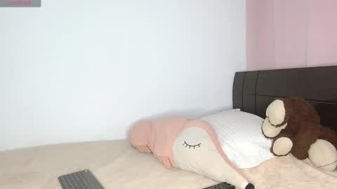 Snapshot of doll_and_sex chatting on December 6, 2024, 3:19 am Auro and Santiago online show from December 6, 2024, 3:19 am