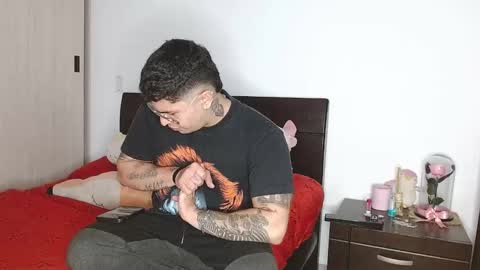 Snapshot of doll_and_sex chatting on February 13, 2025, 3:07 am Auro and Santiago online show from February 13, 2025, 3:07 am
