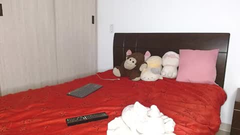 Snapshot of doll_and_sex chatting on February 17, 2025, 4:20 am Auro and Santiago online show from February 17, 2025, 4:20 am