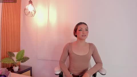 doll_isa_ online show from April 4, 2026, 8:28 pm