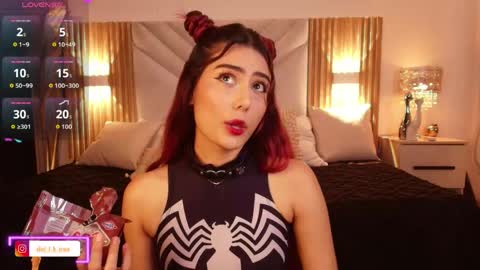 doll_kira_ online show from April 24, 2026, 2:41 pm