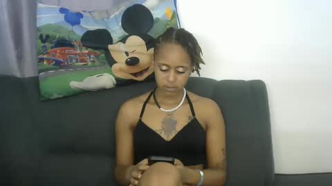 doll_starr online show from March 3, 2025, 7:06 pm