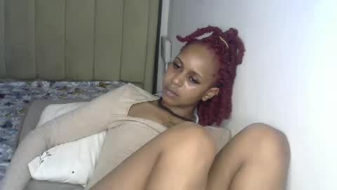 doll_starr online show from March 11, 2025, 5:57 pm
