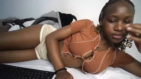 Snapshot of dollberry chatting on January 20, 2025, 1:32 pm dollberry online show from January 20, 2025, 1:32 pm