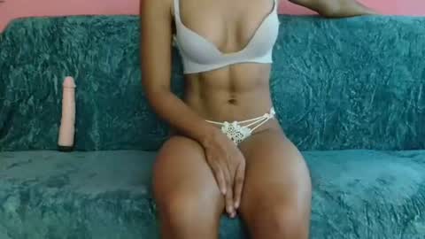 dollepoupee online show from March 17, 2026, 6:06 am